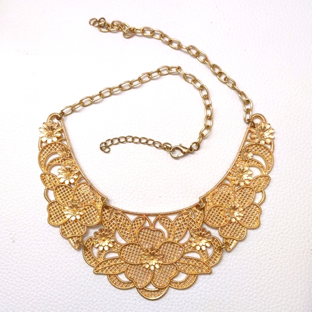 Gold Flower Filigree Bib Choker Necklace